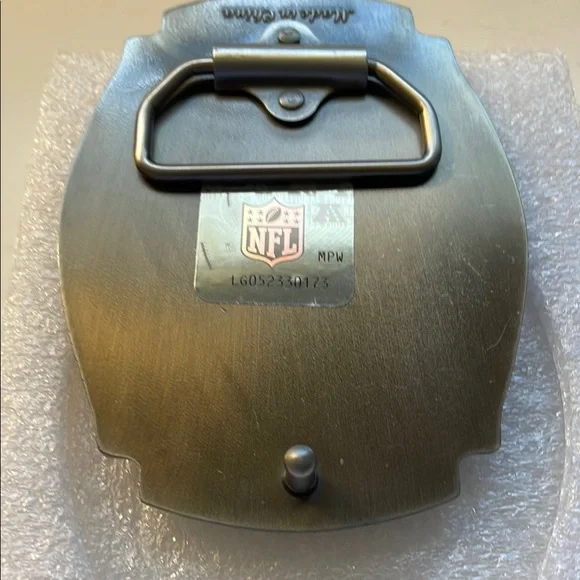 Broncos Vintage Buckle - Picture 3 of 4